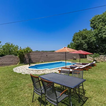 Laura By Interhome Дом отдыха Пула