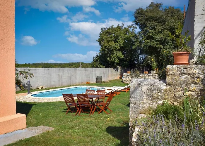 Laura By Interhome Vikendica *