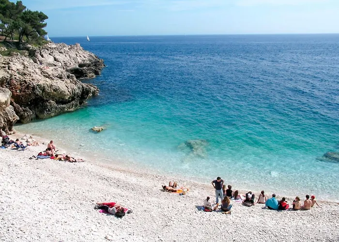 Laura By Interhome Pula