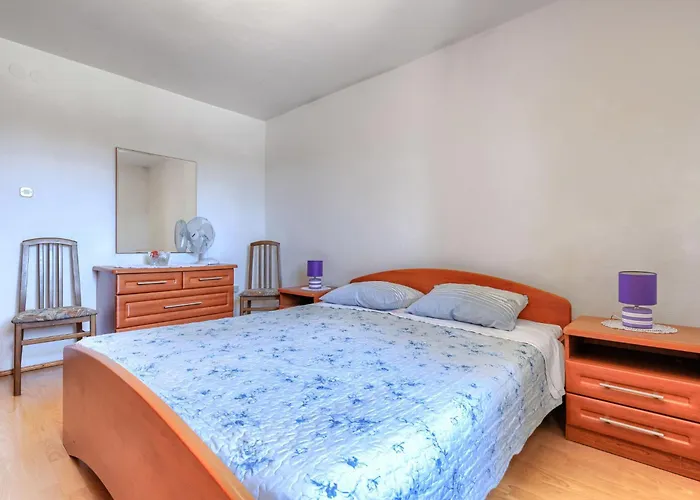 Laura By Interhome Vikendica