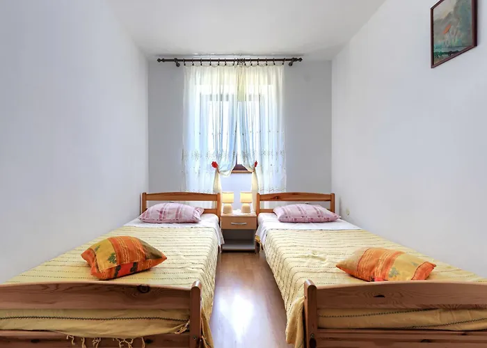 Laura By Interhome Vikendica Pula