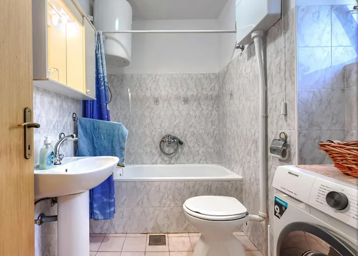 Laura By Interhome * Pula