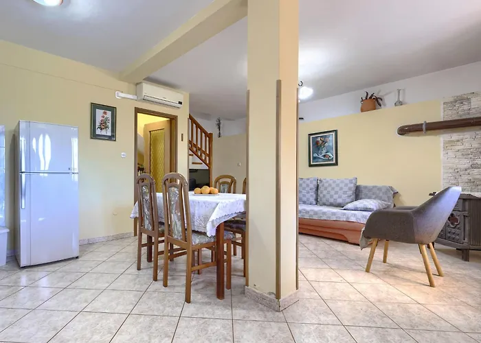 Vikendica Laura By Interhome *