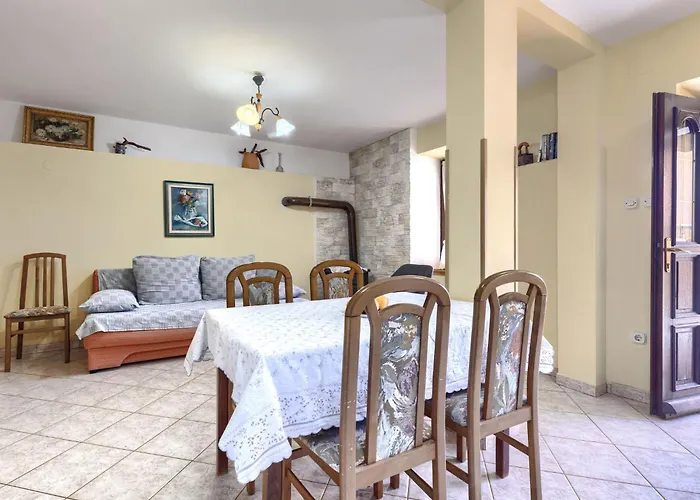 Laura By Interhome Vikendica